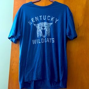 University of Kentucky Wildcats XL t shirt